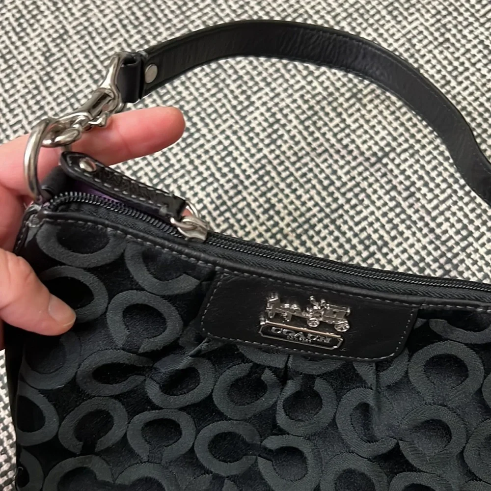 Coach women wristlet /small bag no 41991 - Picture 3 of 9